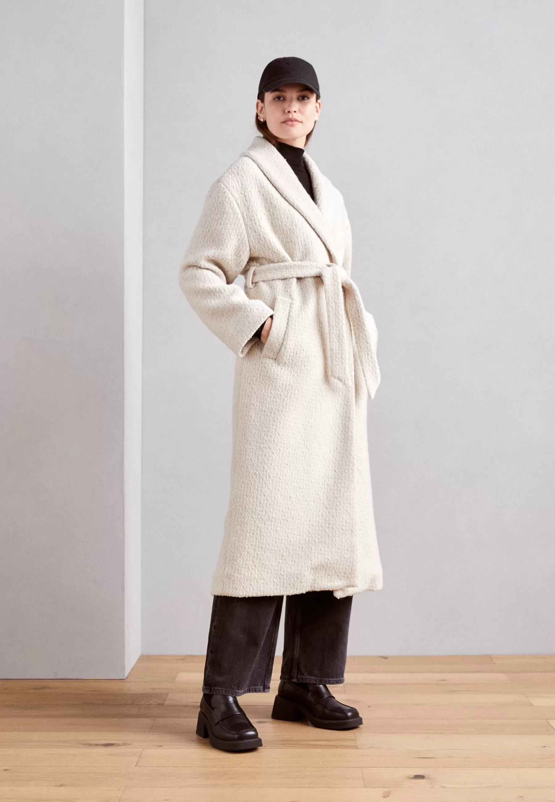 Coat Hailey - Manteau Classique | Lindex New