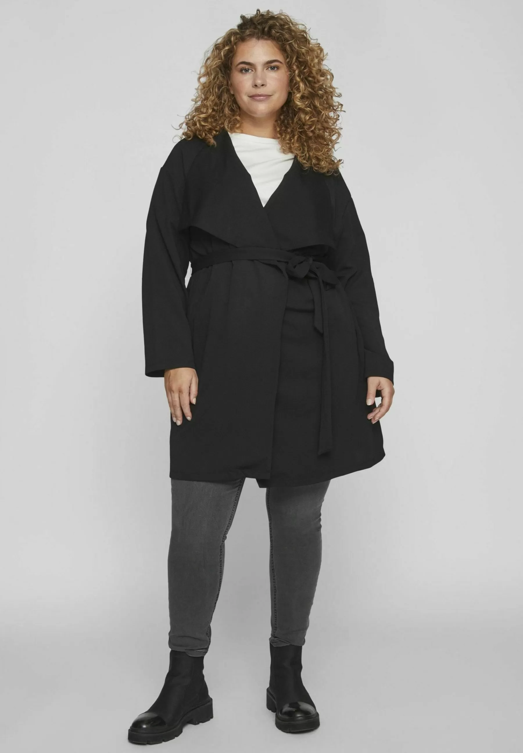 Curve – Gurtel - Manteau Court | EVOKED VILA Shop