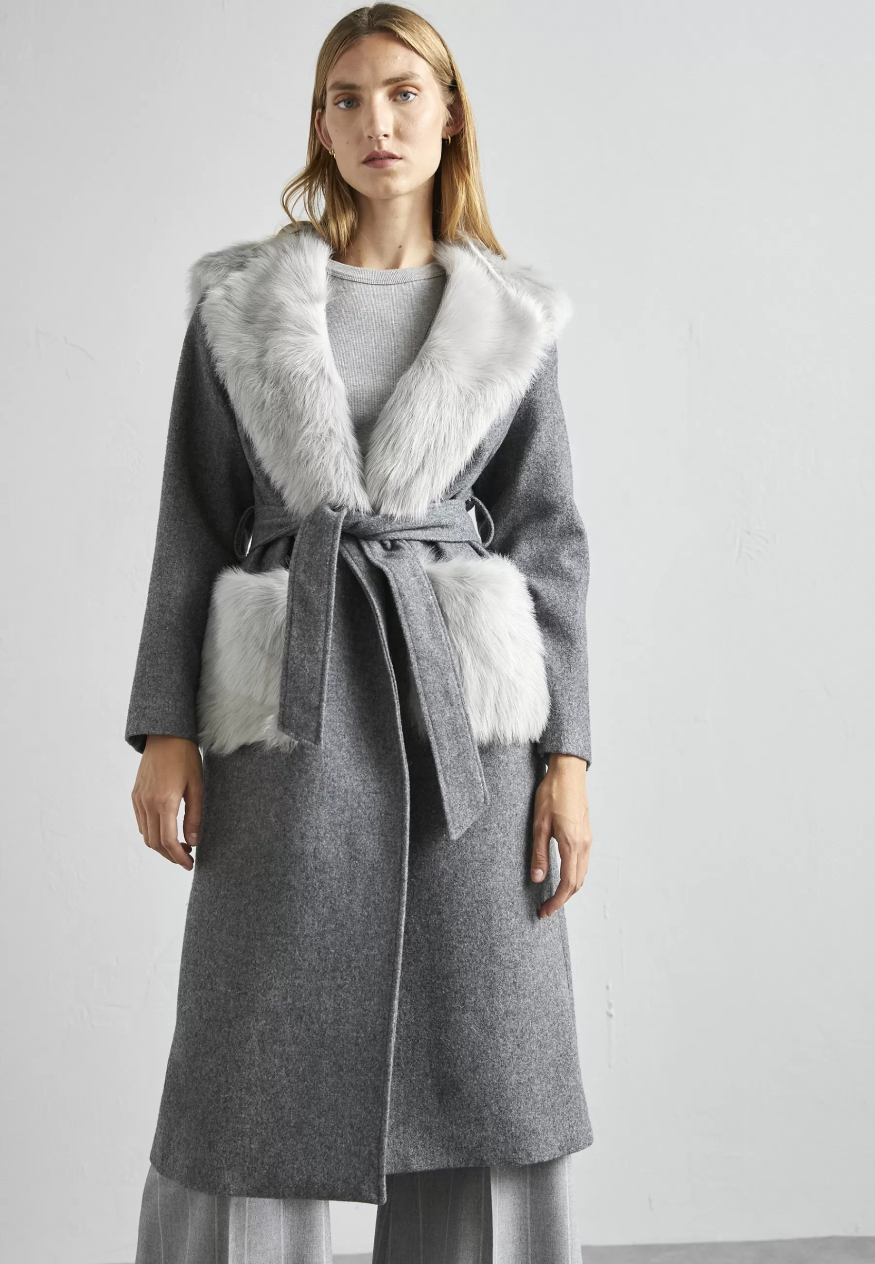 Femme STUDIO ID Mackenzie With Shearling Hood And Pockets - Manteau Classique