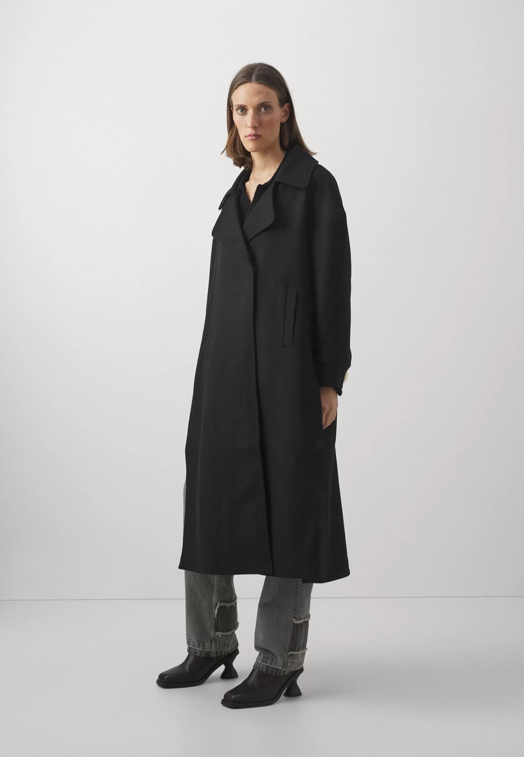Femme Mother of Pearl Oversized With High Splits And Kidney Buttons - Manteau Classique