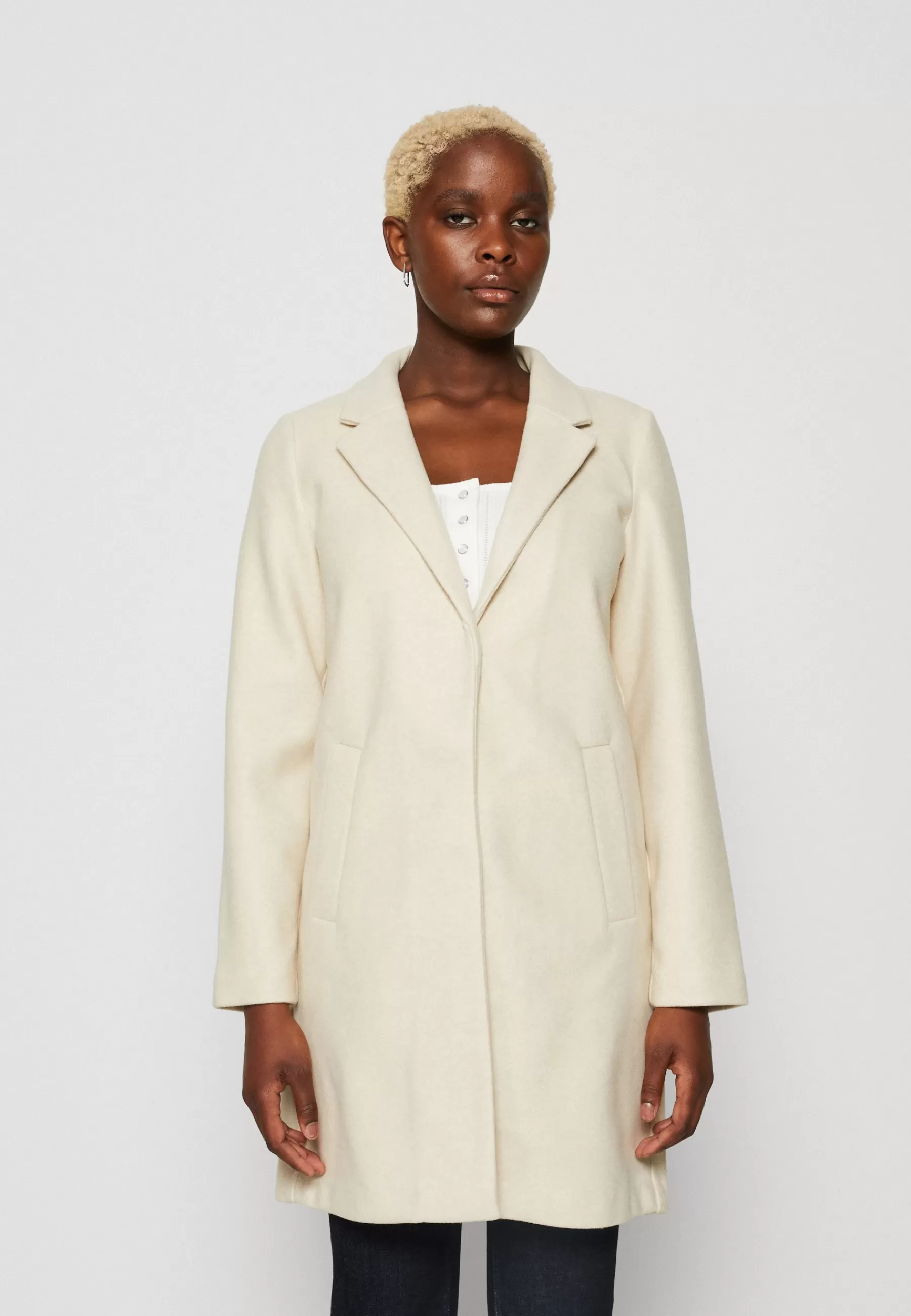 Pop Noos - Manteau Court | Vero Moda Fashion