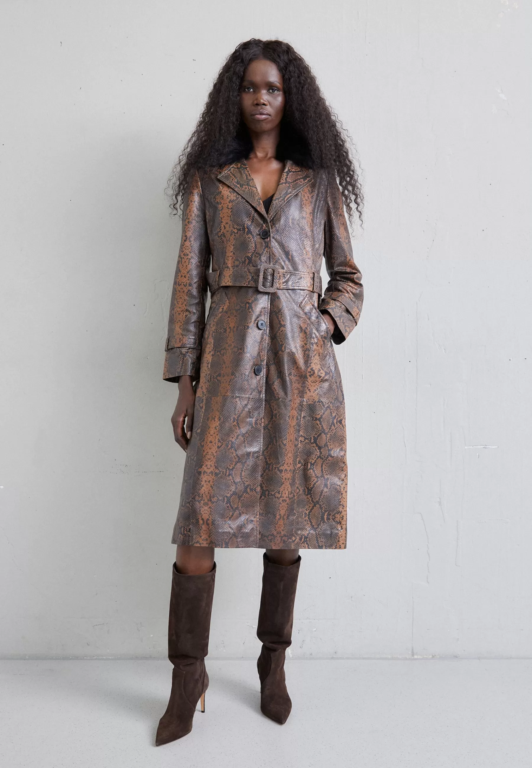 Trench With Toscana Shearling Collar - Trench | STUDIO ID Online