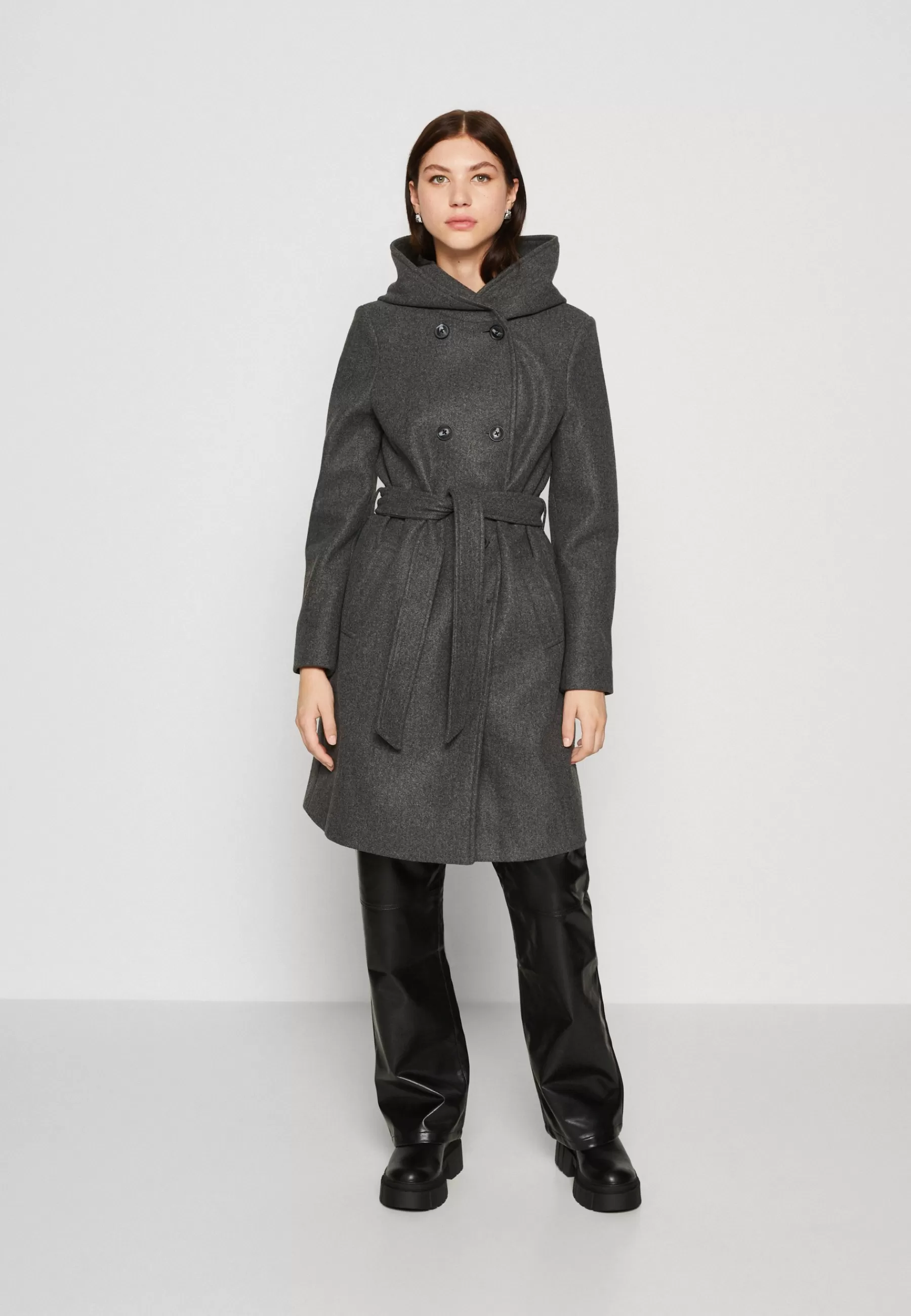 Vincefiona Boos - Manteau Court | Vero Moda Outlet